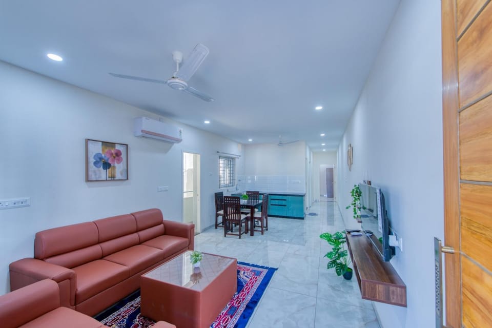 TV and multimedia, Seating area, air conditioner