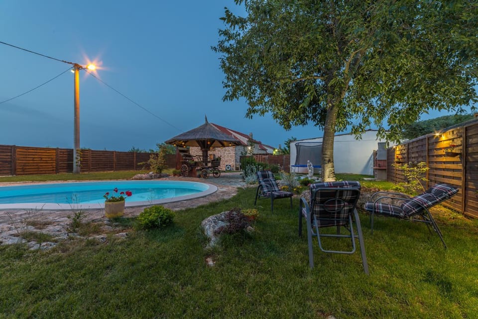 Kuća za odmor Joko i Jeka House in Šibenik-Knin County, Croatia