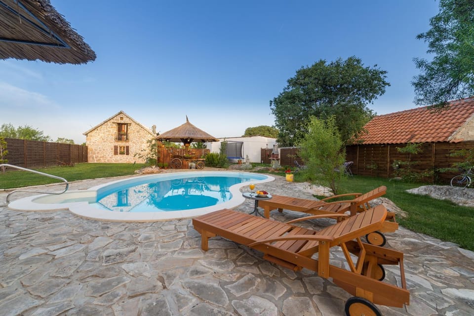 Kuća za odmor Joko i Jeka House in Šibenik-Knin County, Croatia