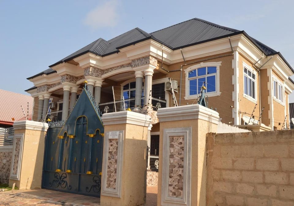 Property building, Day