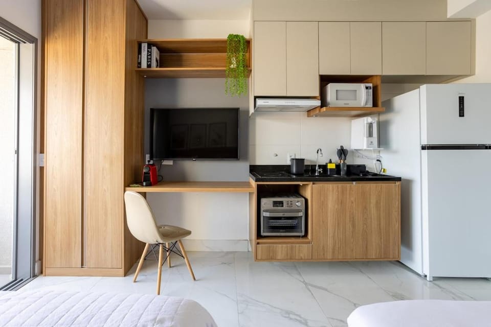 Studio Brooklin p/ 3 | 2 camas + Varanda + Piscina Apartment in Sao Paulo City