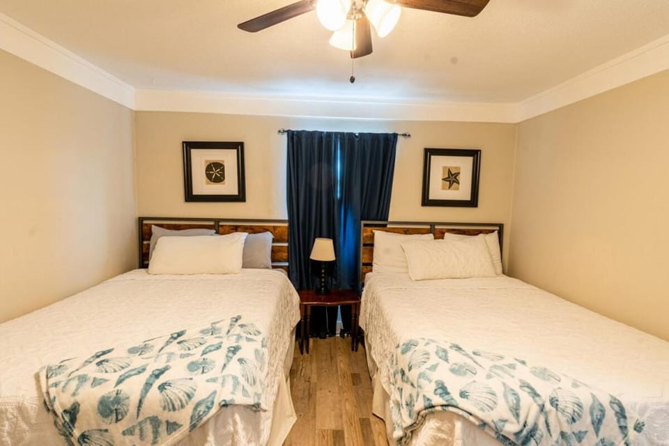 Gulf View Condo Steps to Perdido Beach & FloraBama Apartment in Ono Island