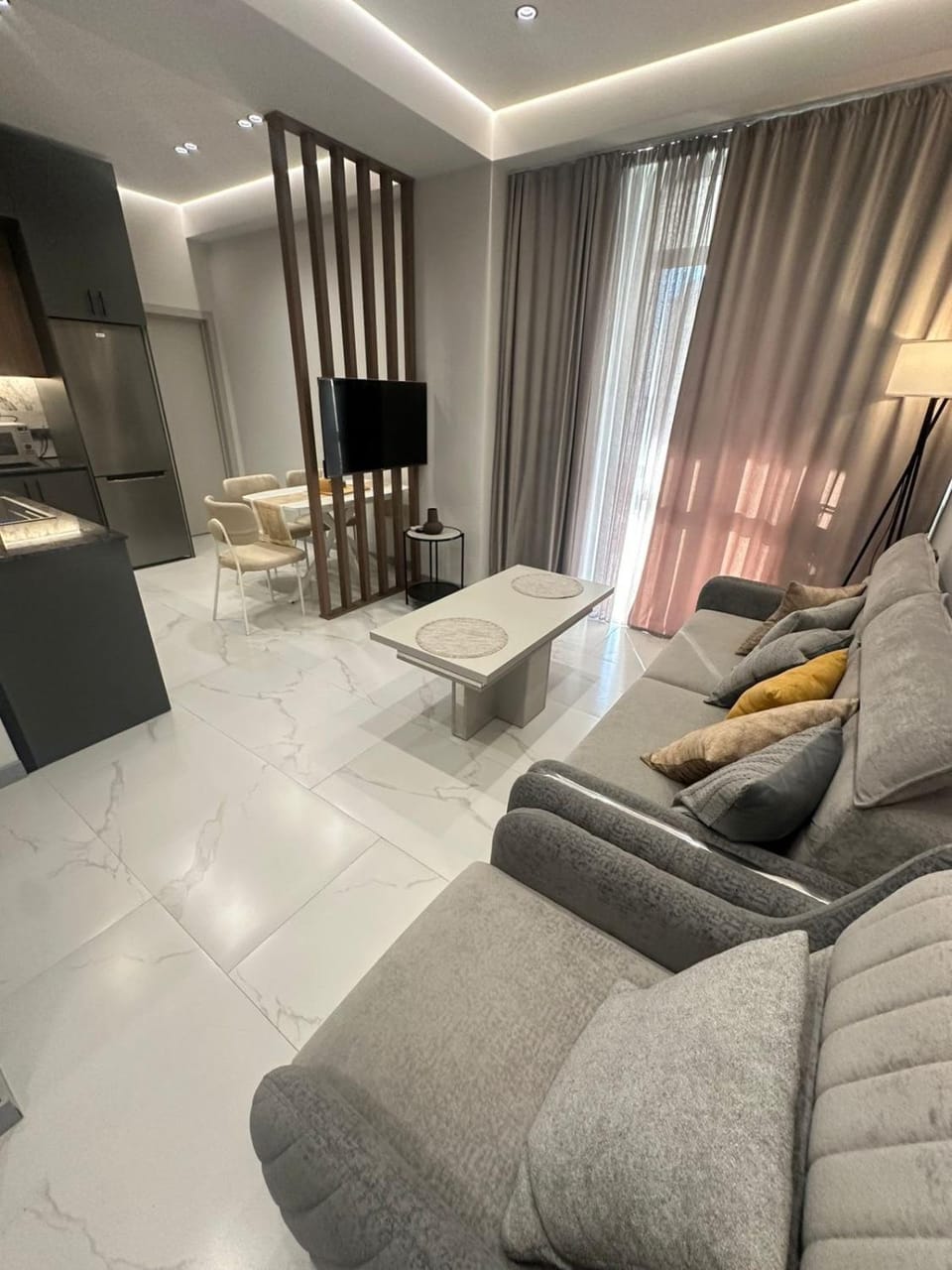 TV and multimedia, Living room, Photo of the whole room, Seating area