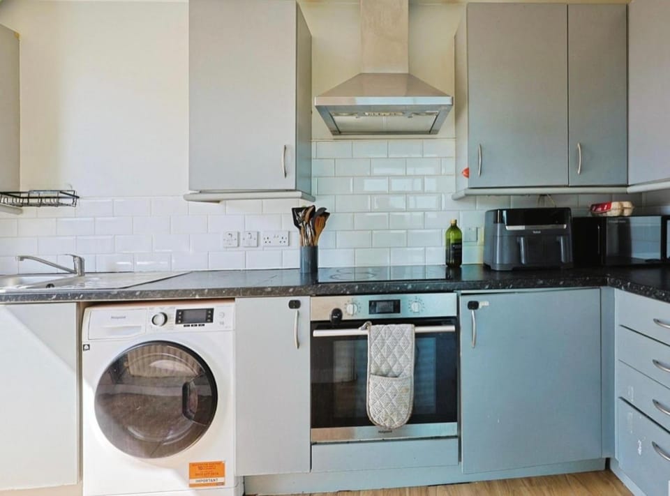 24 Keyway House - West Kensington Apartment in City of Westminster