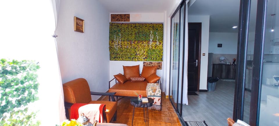 Patio, View (from property/room), Balcony/Terrace, Living room, Seating area, Dining area