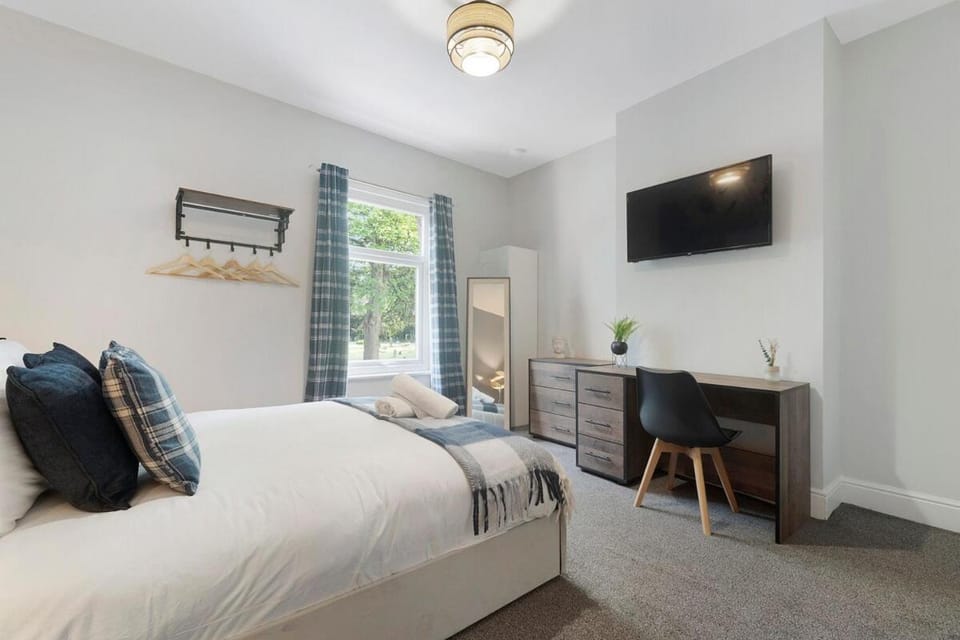 2BR in Darlington with Free Parking and Fast Wifi House in Darlington