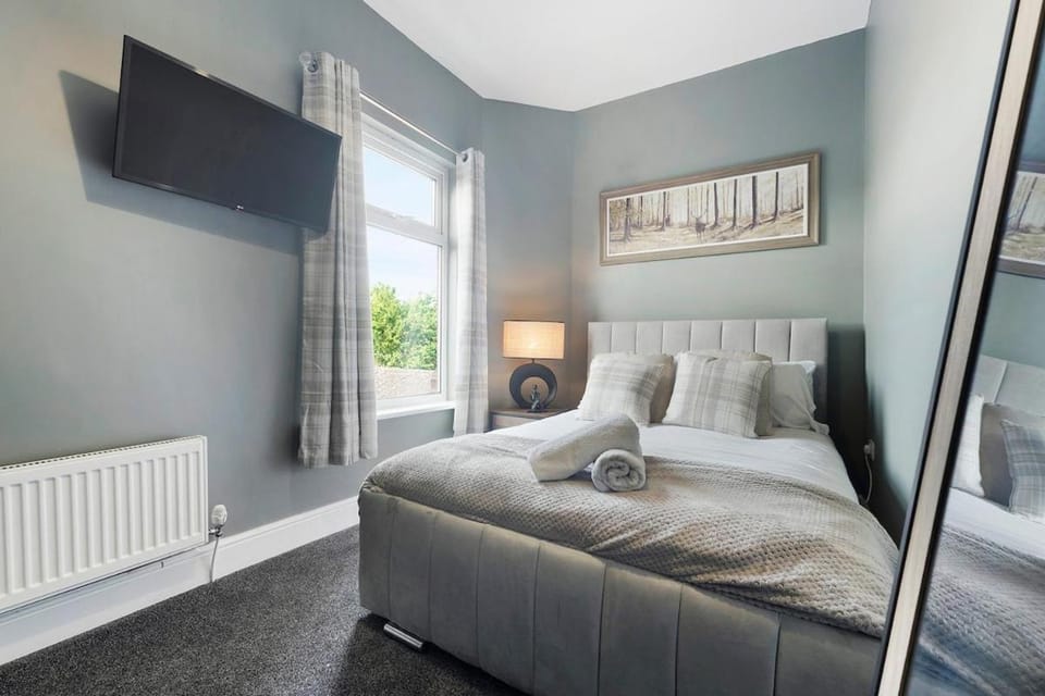 2BR in Darlington with Free Parking and Fast Wifi House in Darlington