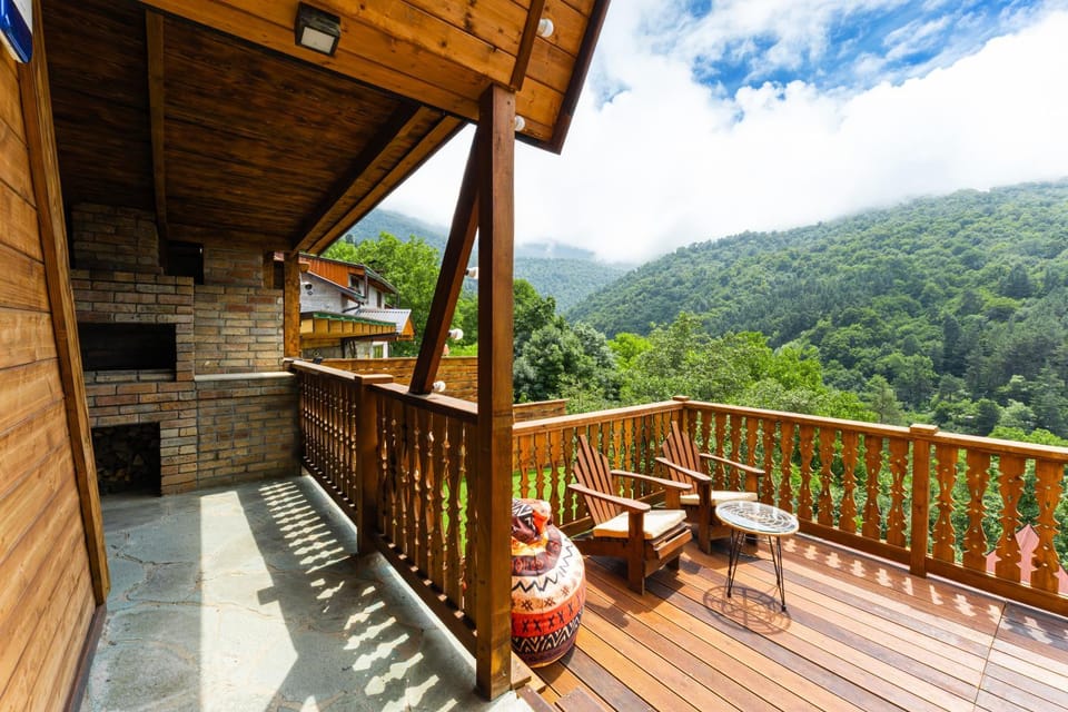 Day, Natural landscape, View (from property/room), Balcony/Terrace, Dining area