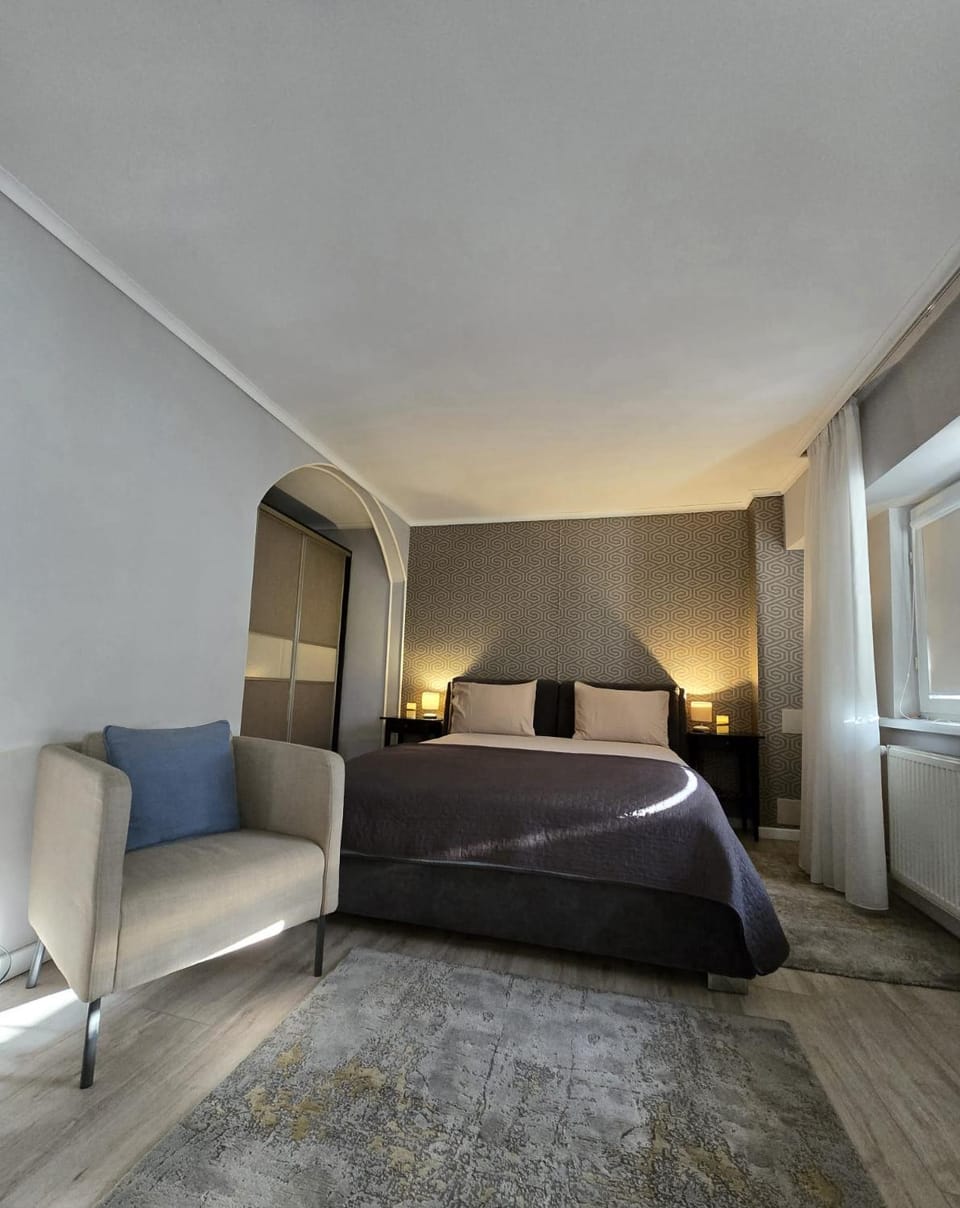 Romana Lahovary Studio Apartment in Bucharest