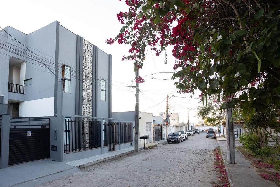 Property building, Facade/entrance, Location