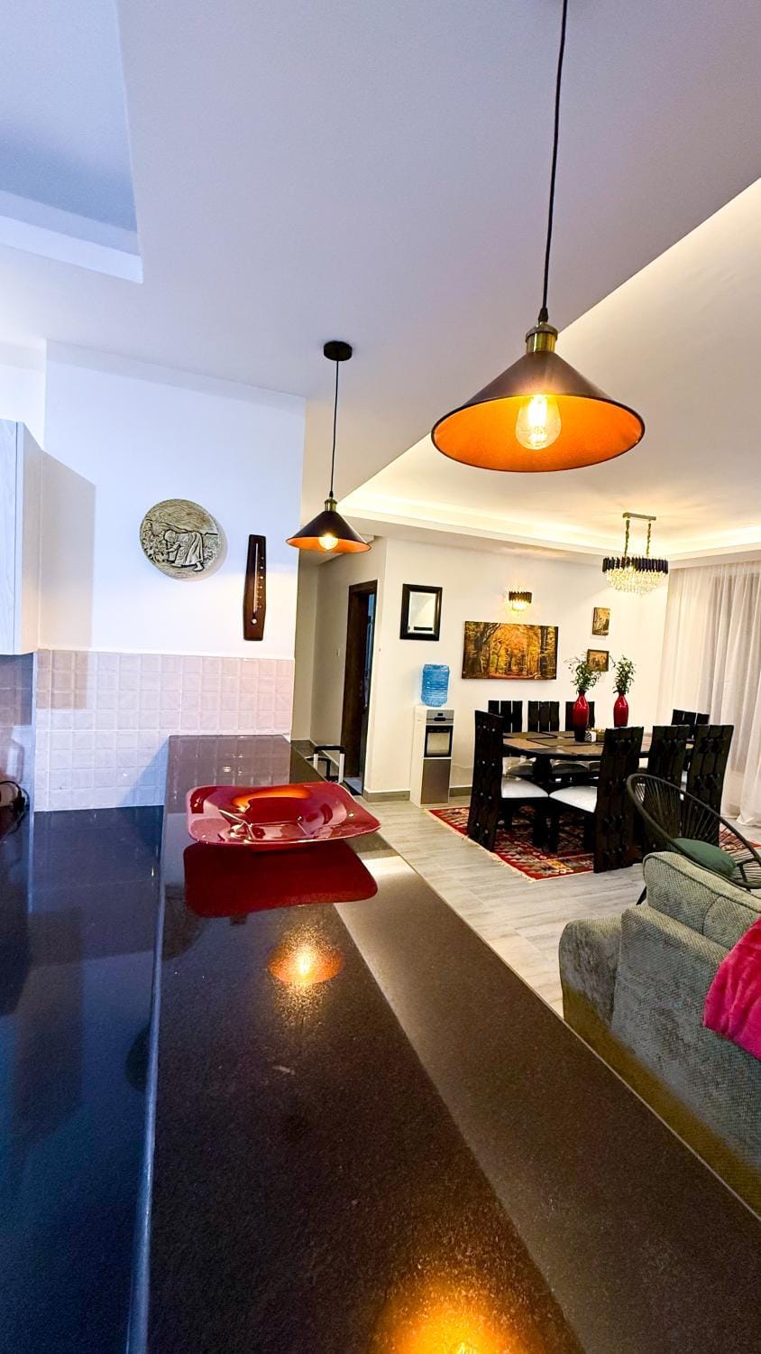 Bed, TV and multimedia, Kitchen or kitchenette, Living room, Photo of the whole room, Seating area, Dining area, Bedroom, minibar, pet friendly
