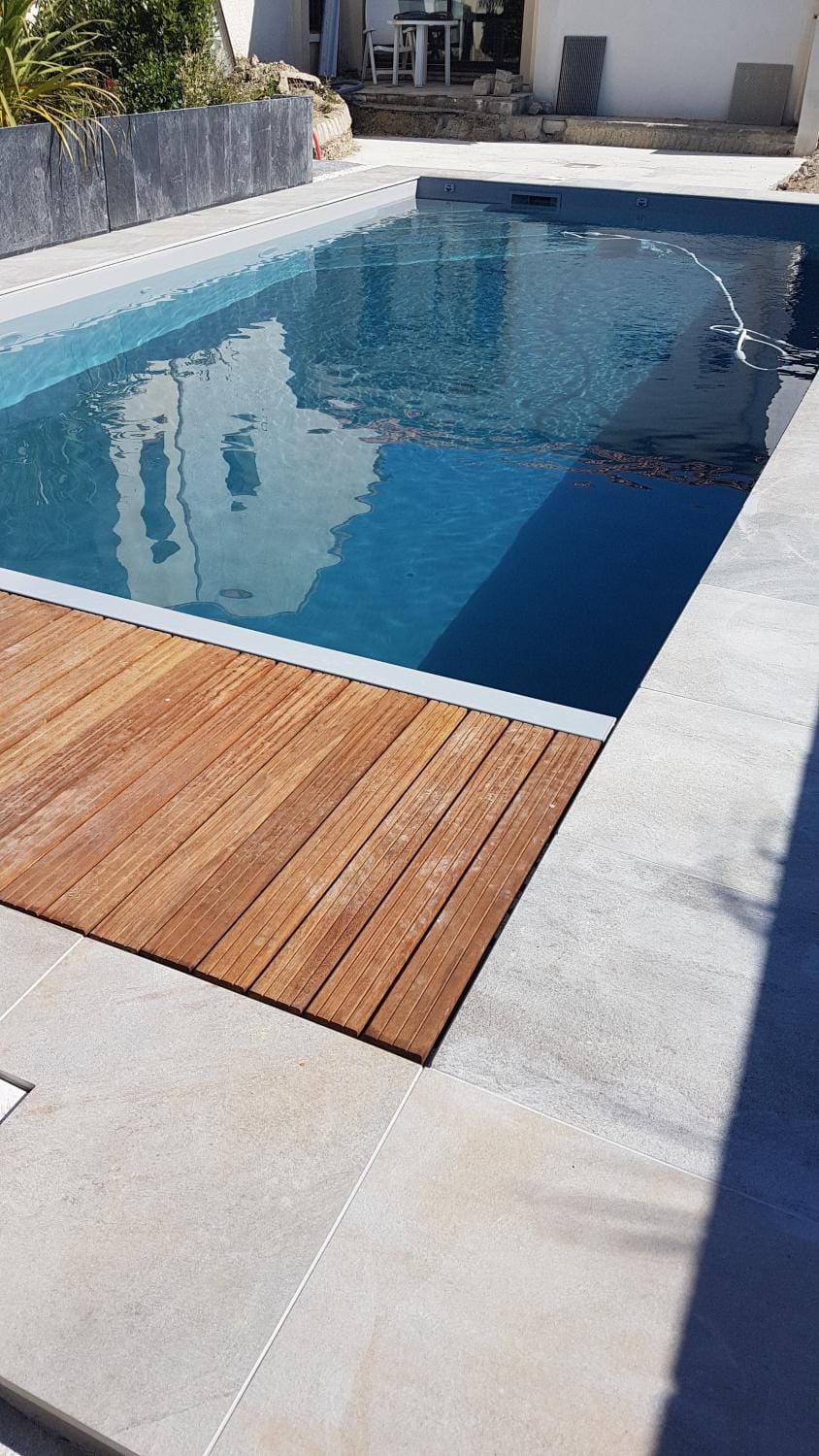Swimming pool, Swimming pool