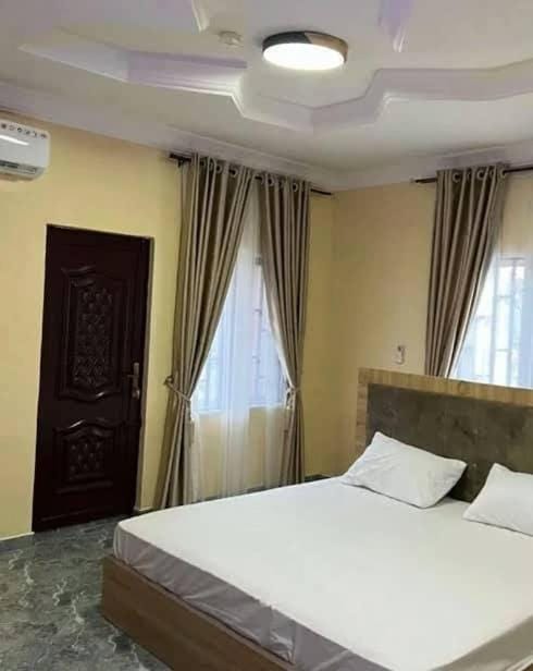 Best Mega hotel & suite Hotel in Lagos