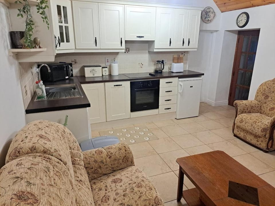 lrish Prairie Cottage House in Westmeath, Co. Westmeath, Ireland
