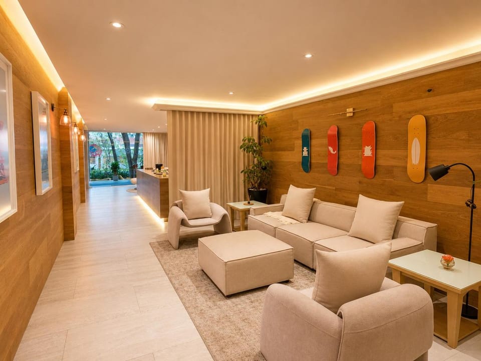Living room, Seating area