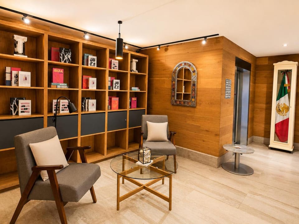 Living room, Seating area