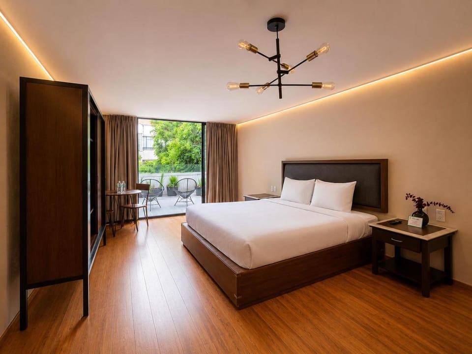 Bed, Photo of the whole room, Bedroom