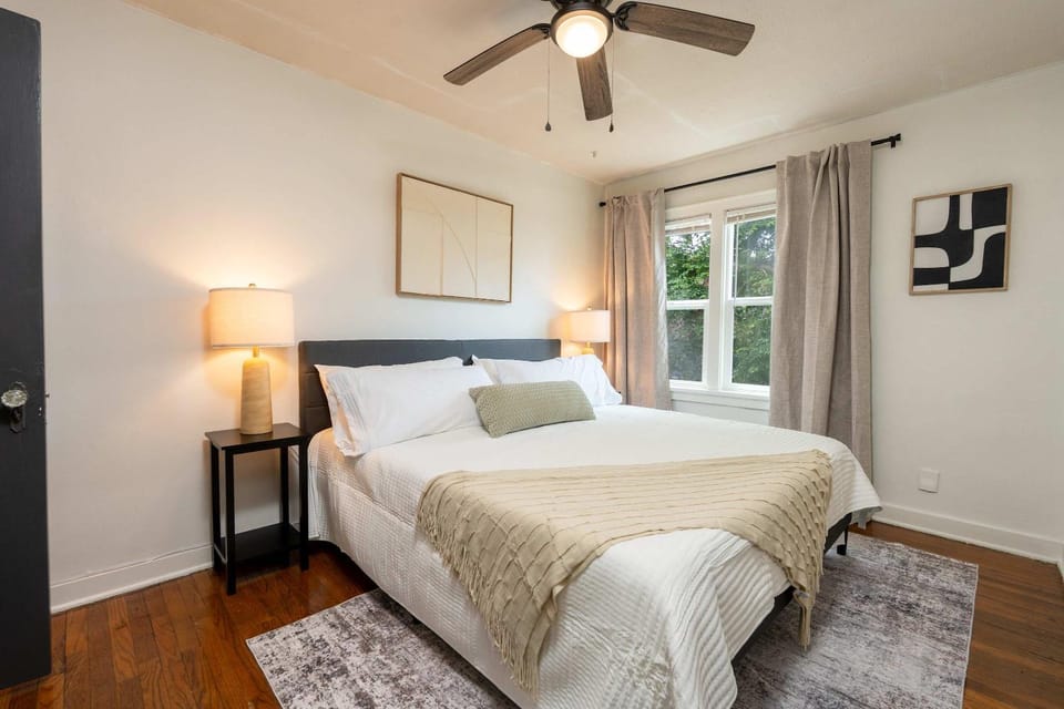 Beautiful One Bedroom Located Near Golf course - Taj Apartment in Wichita
