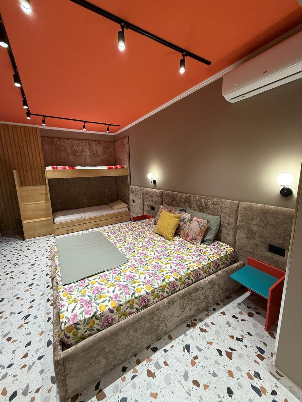Casa Red Pepper Apartment in Tirana