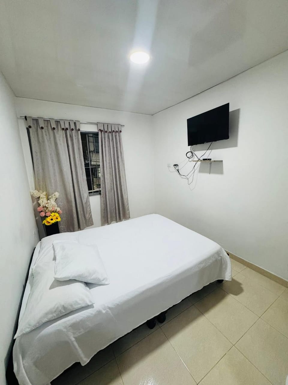 Bed, TV and multimedia