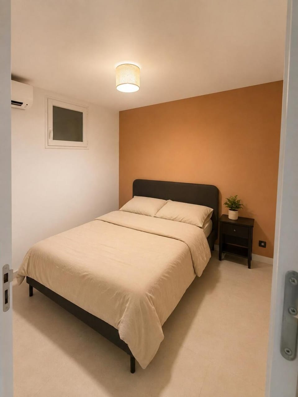 Appartement 2 chambres Jardin Parking gratuit Apartment in Nice