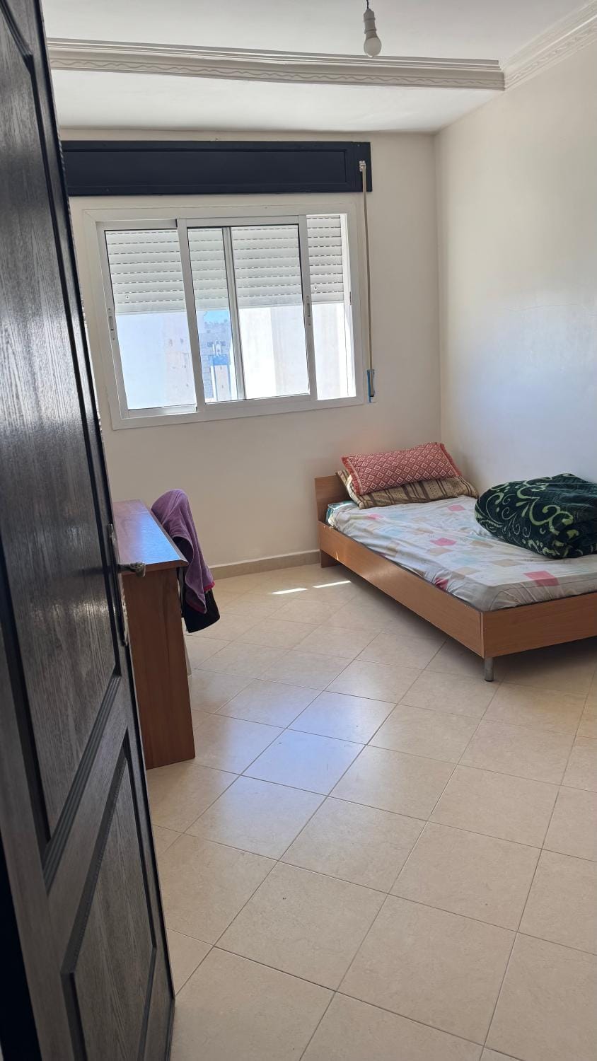 Sunny 70m apartment near beach, stadium & shopping Apartment in Tangier
