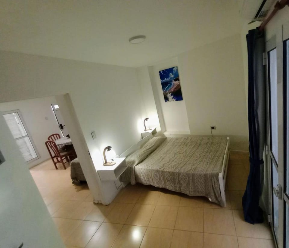 Departamento frente a la calle, 1 Dormitorio con Patio Apartment in Parana