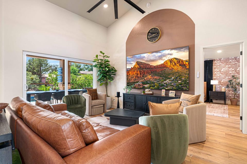 The Yucca House - Pool, Spa, Golf, Theater, Game Room with Epic Red Rock Views House in Sedona