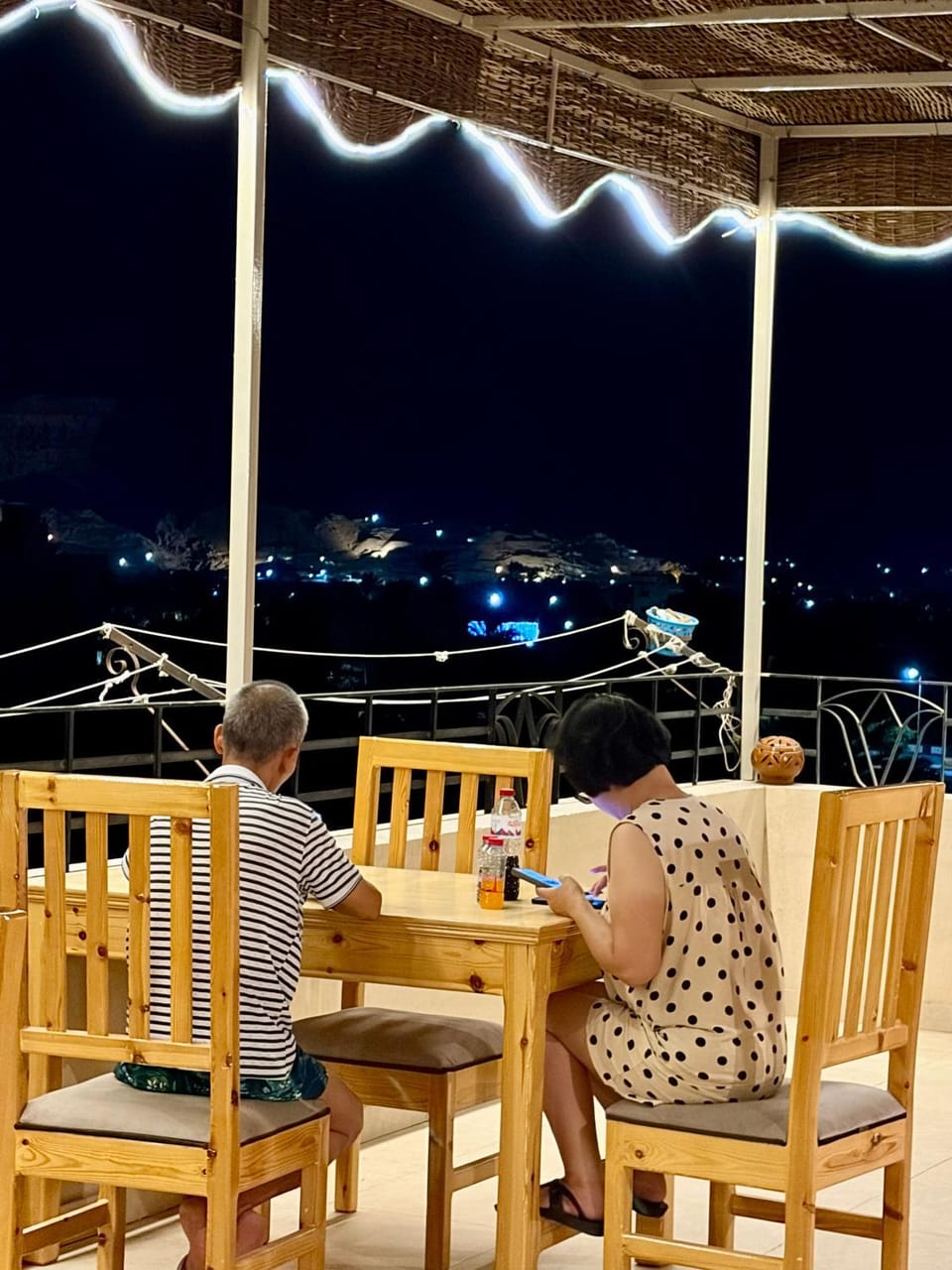Restaurant/places to eat, Night, View (from property/room), Dining area