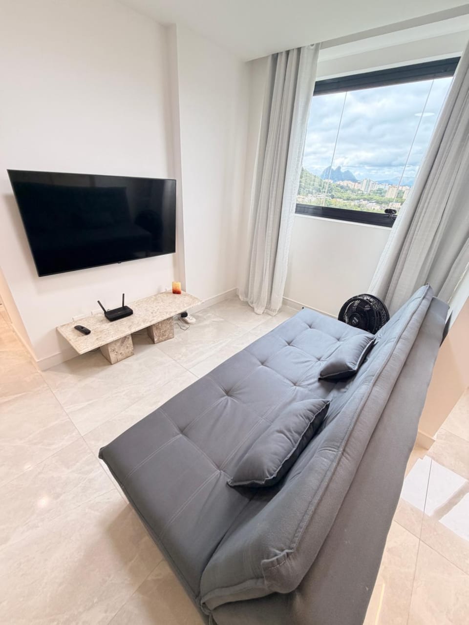 Communal lounge/ TV room, TV and multimedia, Living room