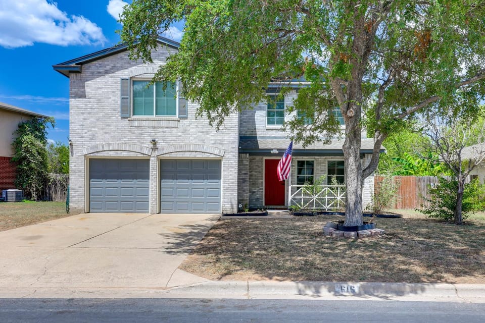 Private Patio & Yard! Bastrop Retreat House in Bastrop