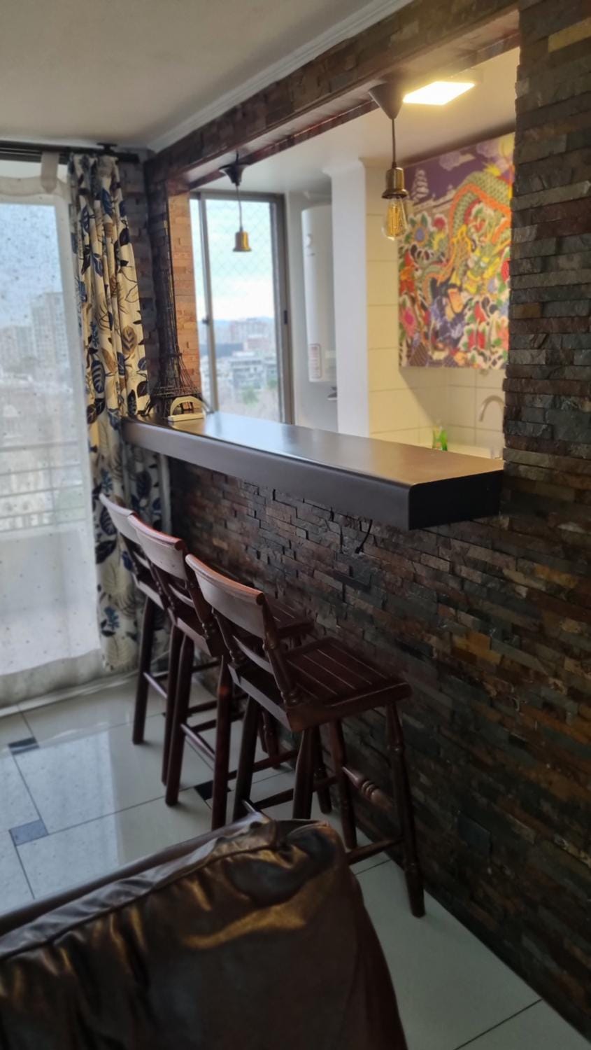Kitchen or kitchenette, Seating area