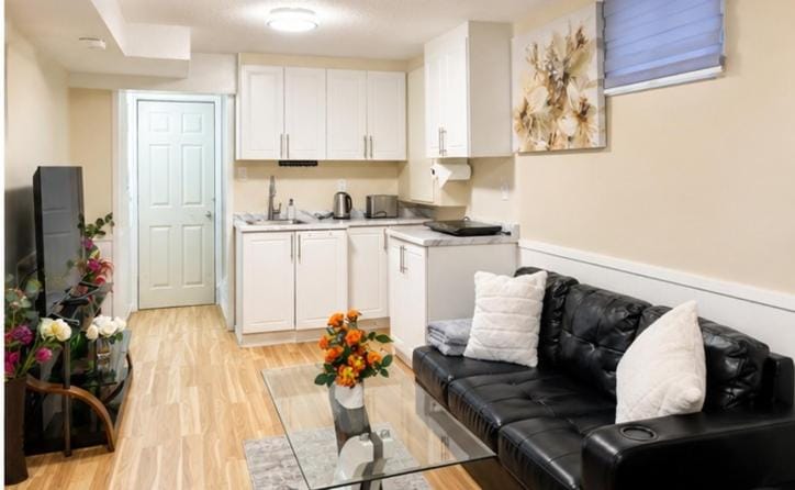 Cozy Private Studio Apartment Apartment in Ajax