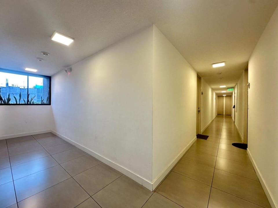 Condo in Quito near the American Embassy and Solca Apartment in Quito