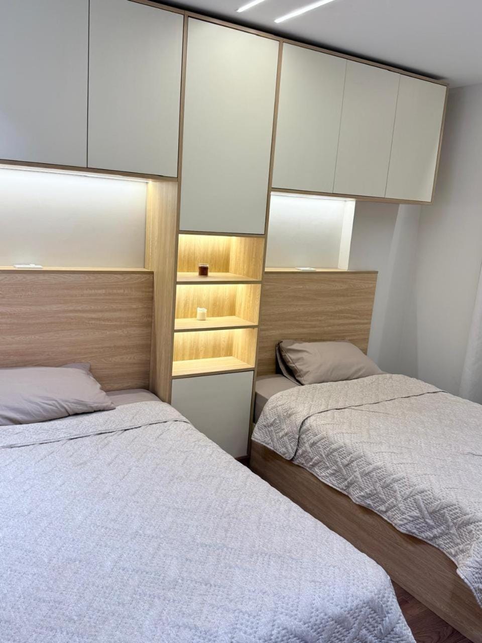 Bed, Photo of the whole room, Bedroom, wardrobe