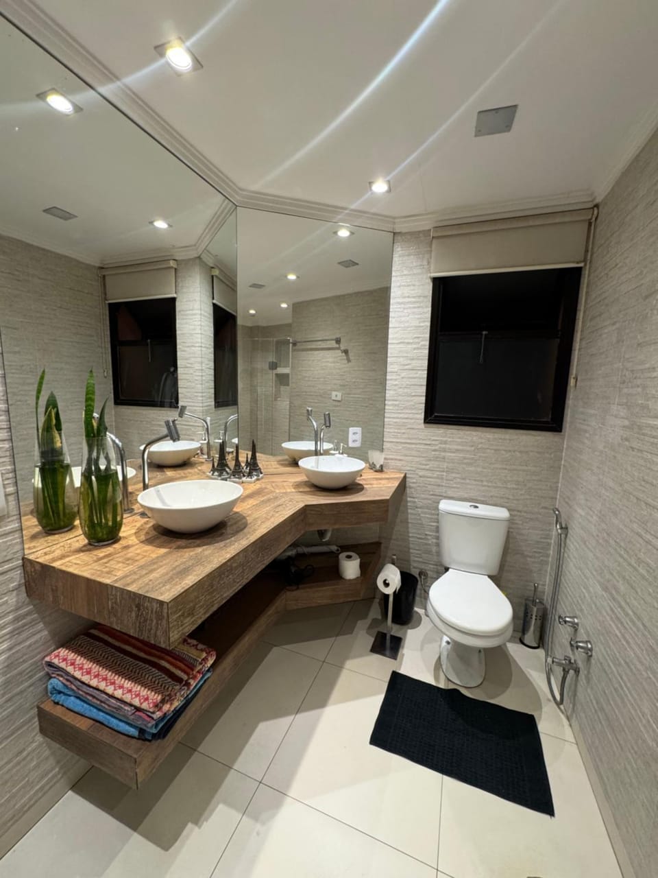 Suíte com Banheiro Privativo - Cobertura no Campo Belo Vacation rental in Sao Paulo City