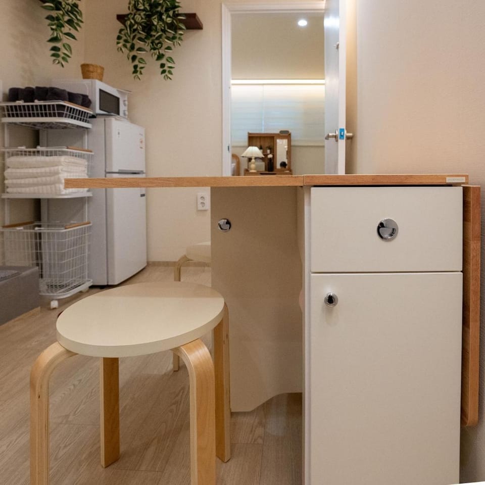 Lumi Bangbae A Bed and Breakfast in Seoul