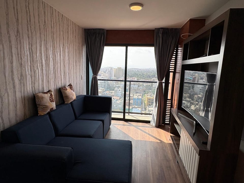 Communal lounge/ TV room, TV and multimedia, Living room, furniture