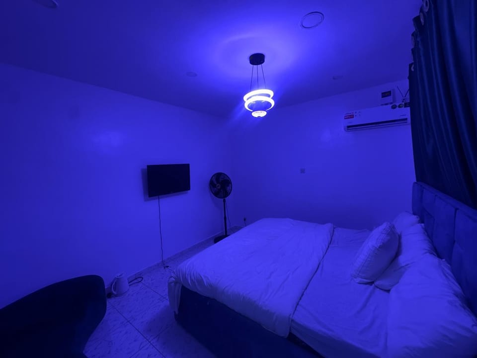 Unique Phils Guest house Bed and Breakfast in Lagos