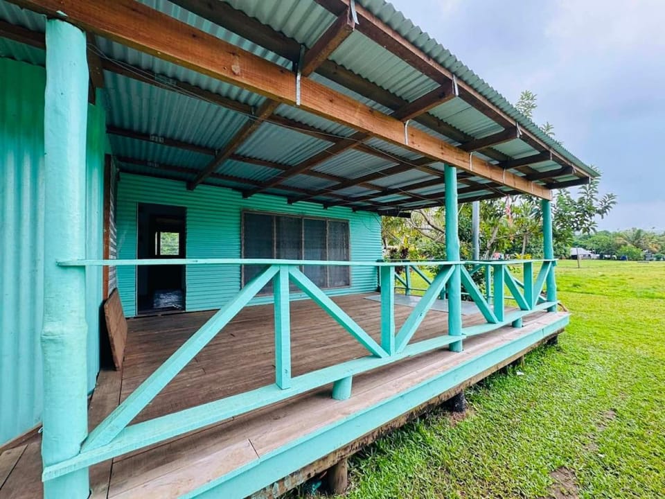 15 Minutes to Tavoro Waterfall House in Fiji