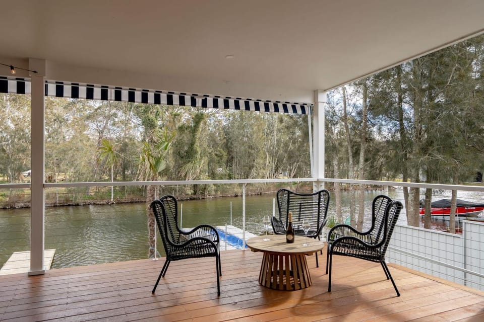 Holiday Mode House in Lake Conjola