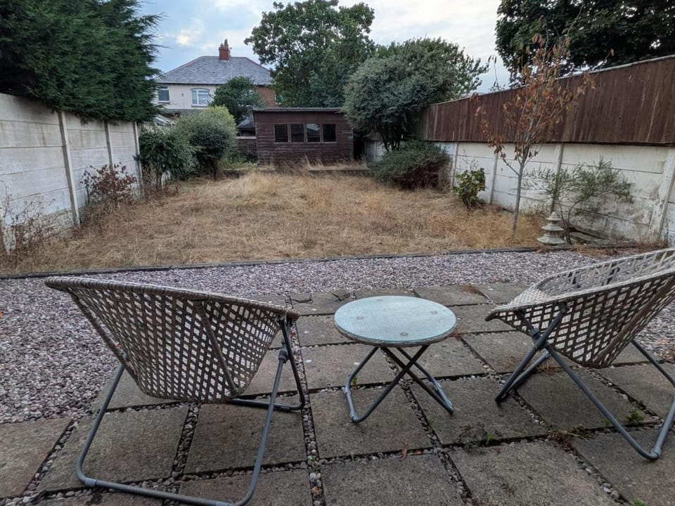 St Annes 3 Bed House Free Parking Enclosed Garden House in Lytham St Annes