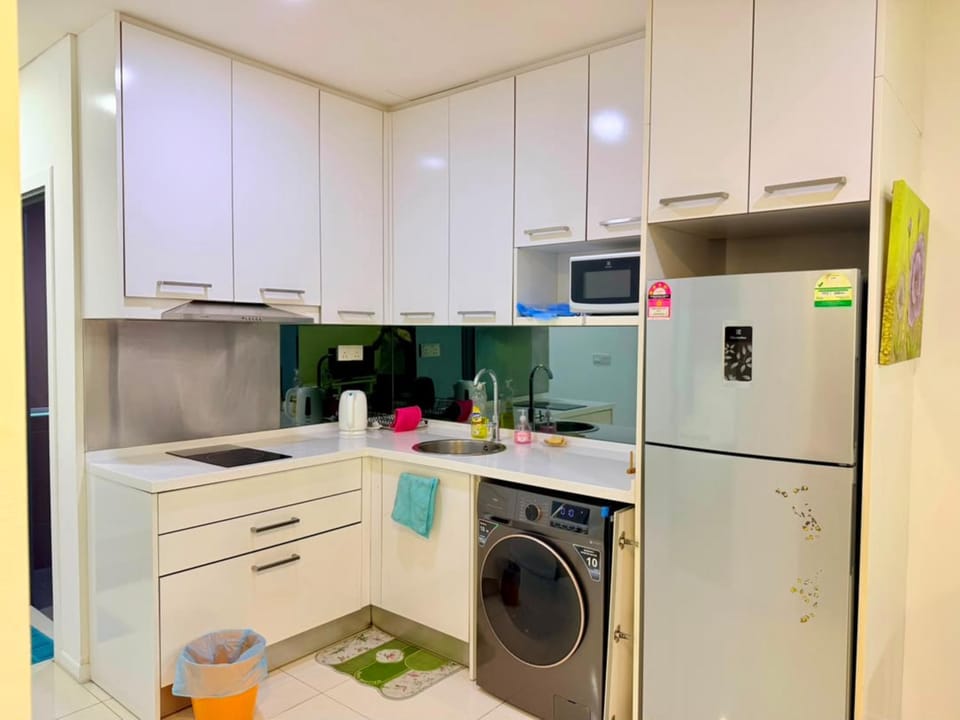 Mercu Summer Suites KLCC Elegant Home AT Kuala Lumpur, Malaysia Apartment in Federal Territory of Kuala Lumpur