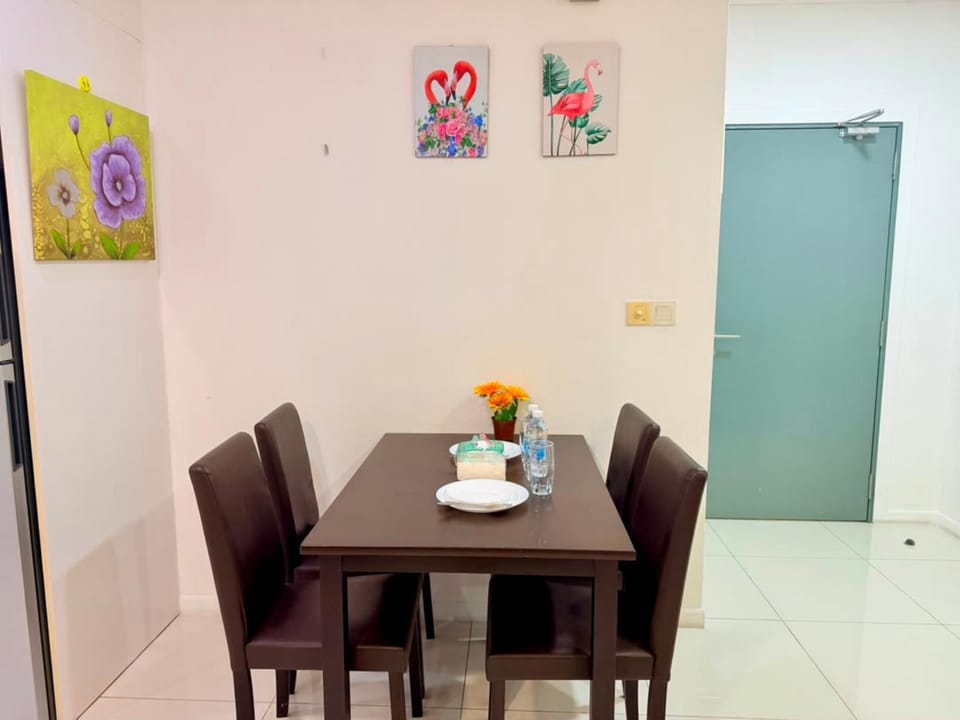 Mercu Summer Suites KLCC Elegant Home AT Kuala Lumpur, Malaysia Apartment in Federal Territory of Kuala Lumpur