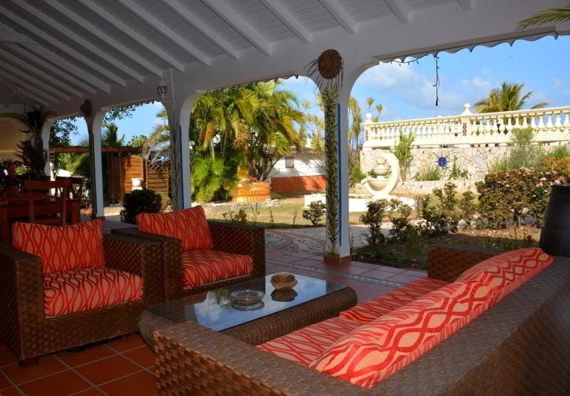 Patio, Day