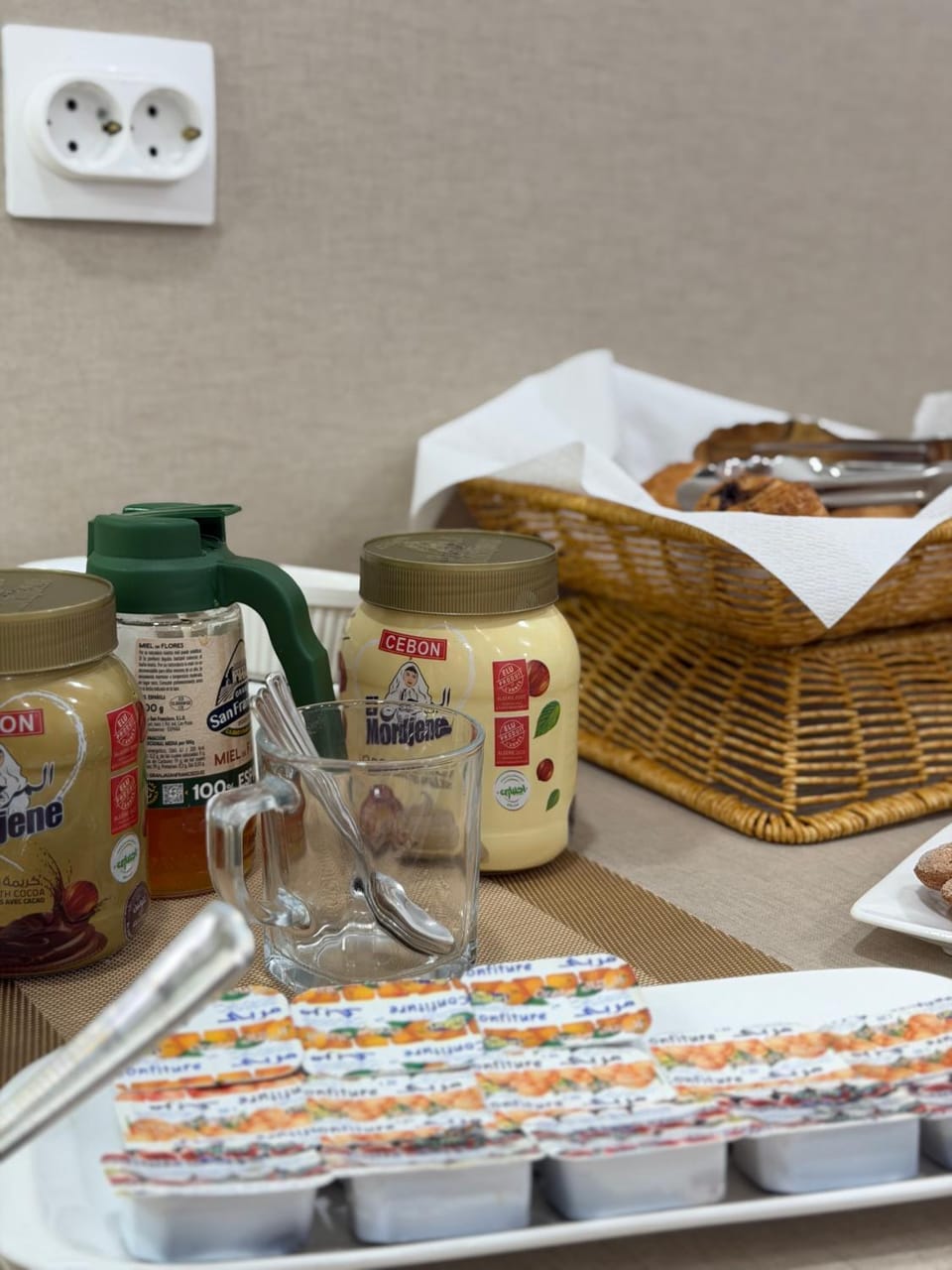 Food and drinks, Breakfast, Buffet breakfast