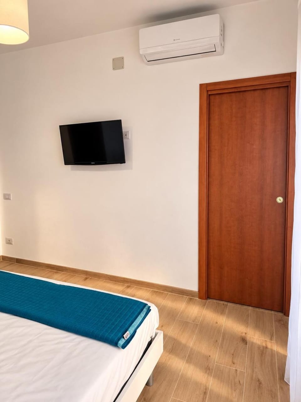 Casa del Sole 1 Bed and Breakfast in Salerno