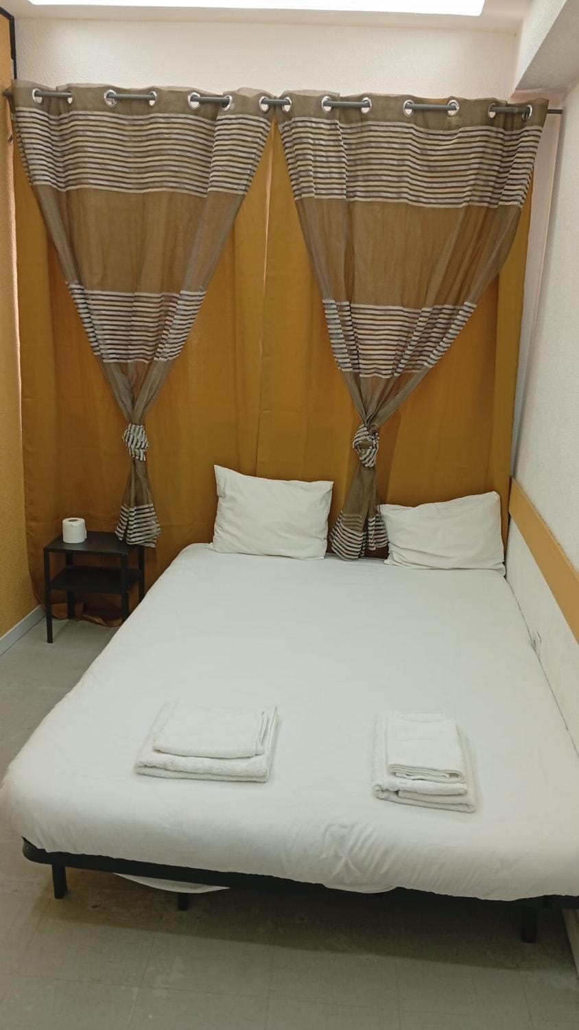 Porto Douro Guesthouse Bed and Breakfast in Porto