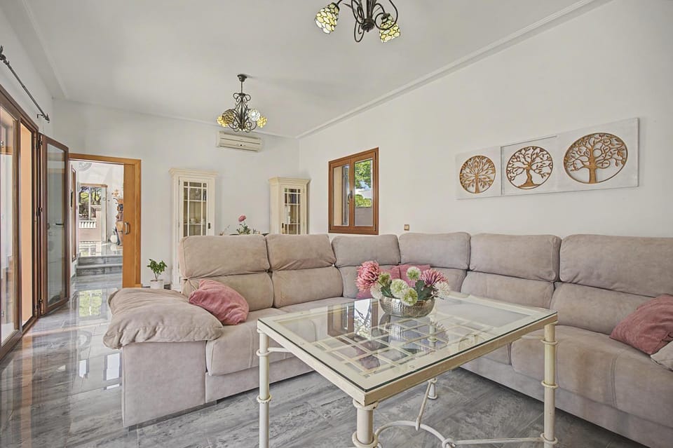 Villa Brasilia House in Chiclana de la Frontera
