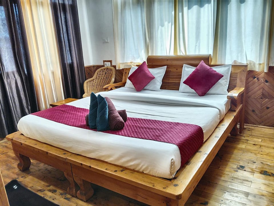 Bed, Bedroom